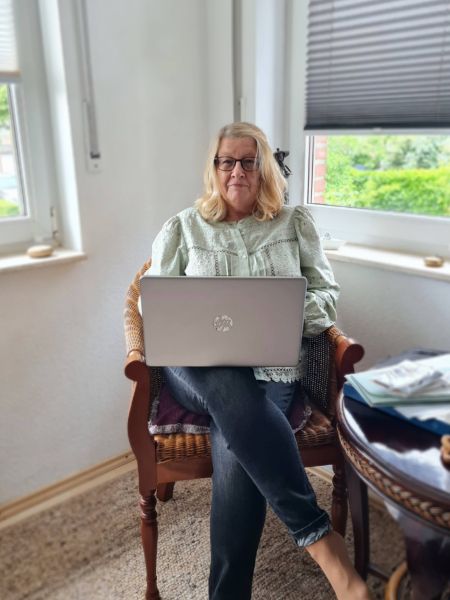 Britta Langhoff, Autorin und Bloggerin 
Roman schreiben Inspiration 