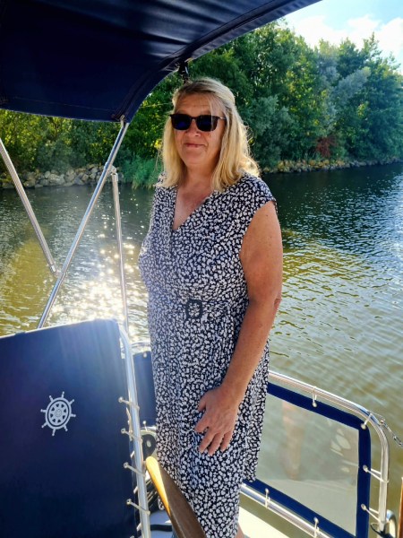 Britta Langhoff, Autorin an Bord - erklärt, warum sie kein Coaching anbietet 