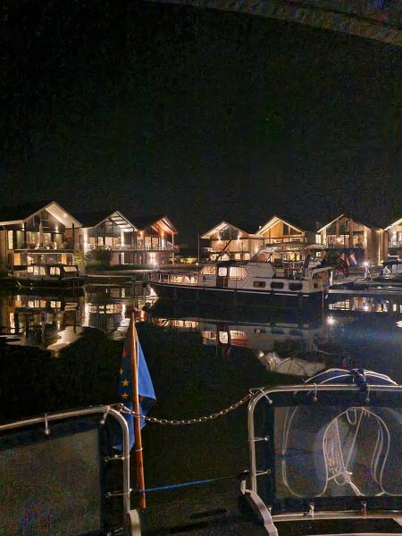 Hellinghaven Grou Nachts