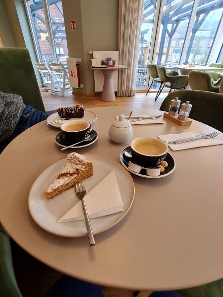 Kaffeetafel im Atlantic Hotel Juist am 12 von 12 im Februar 2026 