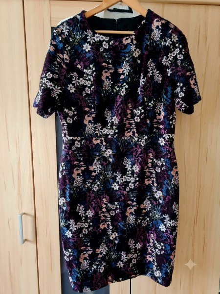Outfit Mutter des Bräutigams für Standesamt von Phase Eight London