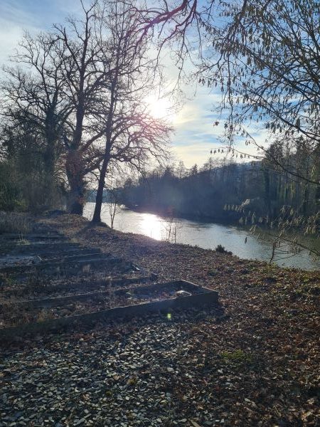 Tal der Maas in Sorbiere Belgien